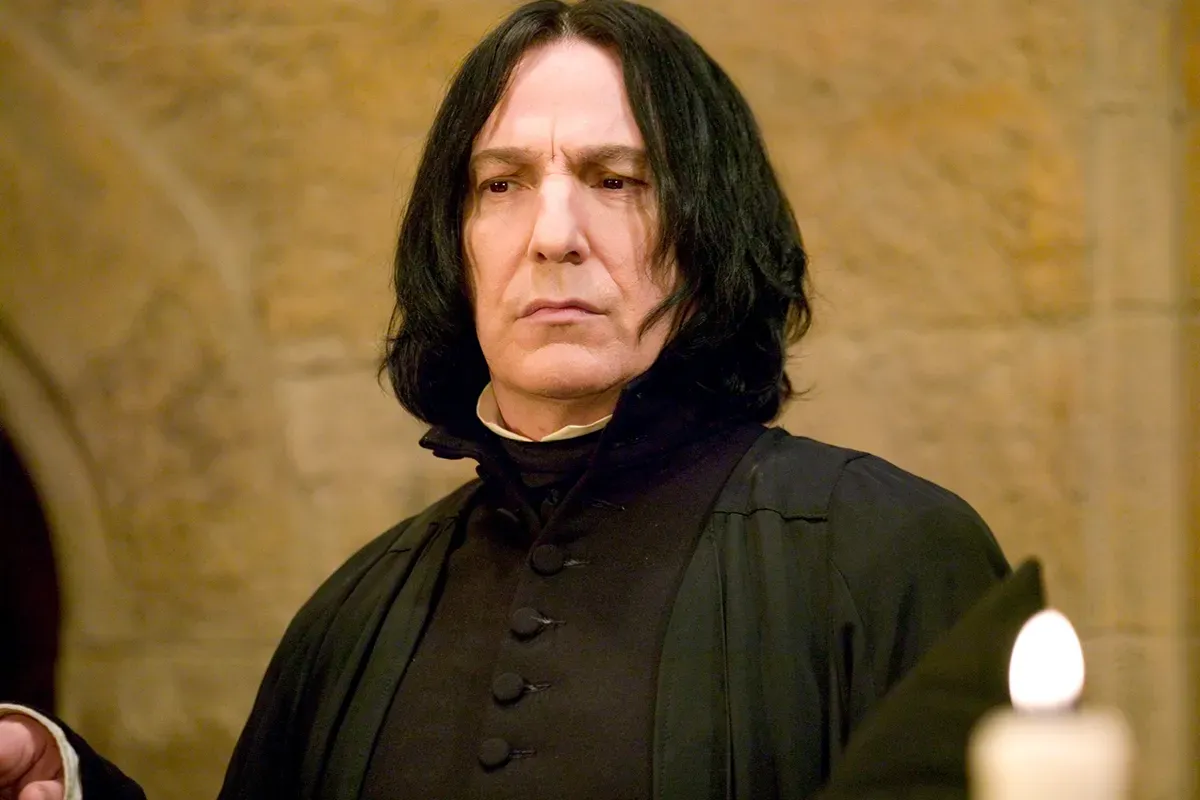 Insiders have named the actor who was offered the role of Severus Snape in the “Harry Potter” series