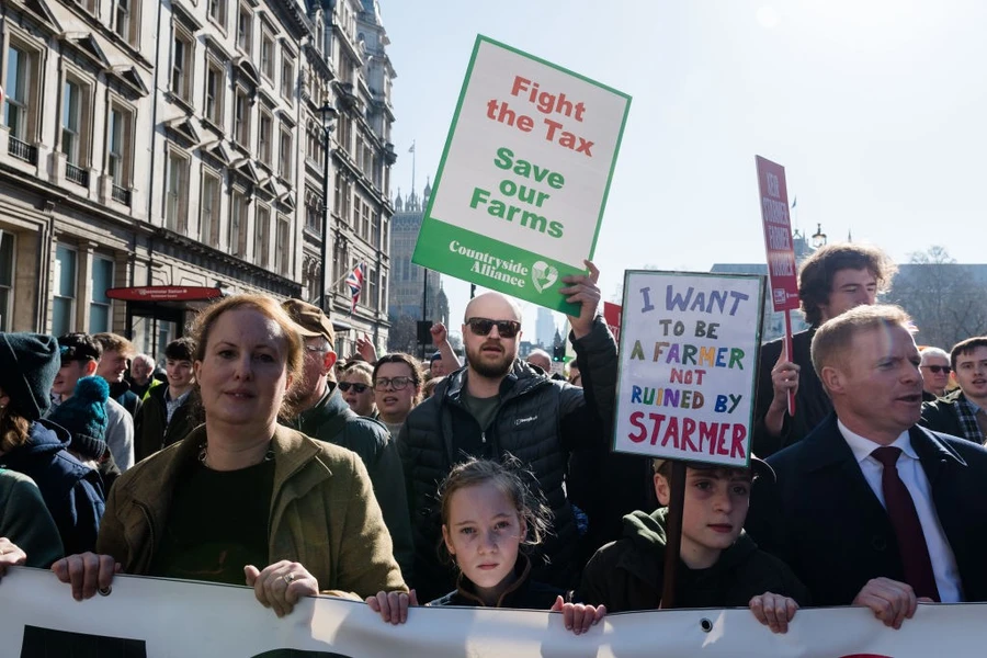 ‘He is doing my head in!’ Farmers take aim at Starmer as they swarm London for another rally: ‘This is so stressful’